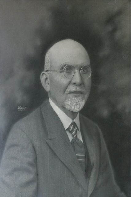 Foto de LÓPEZ GUERRERO, Victoriano